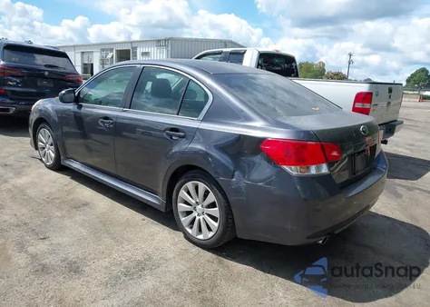 2010 Subaru Legacy 2.5I Limited z USA, uszkodzony, nr VIN 4S3BMCK65A3244369